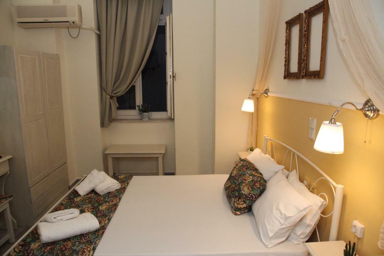 Fiera Guesthouse แอร์มูโปลี ภายนอก รูปภาพ